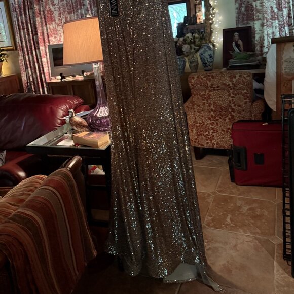 NWT Jovani 23779SC Sequin Prom Dress Gold Size 14 - Picture 10 of 10